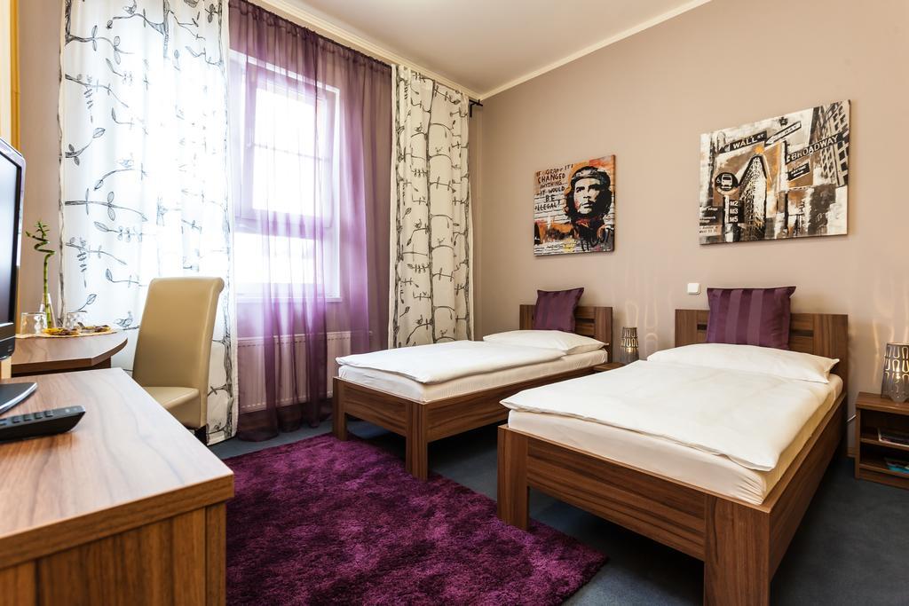 Sareza Hotel Ostrava Ngoại thất bức ảnh