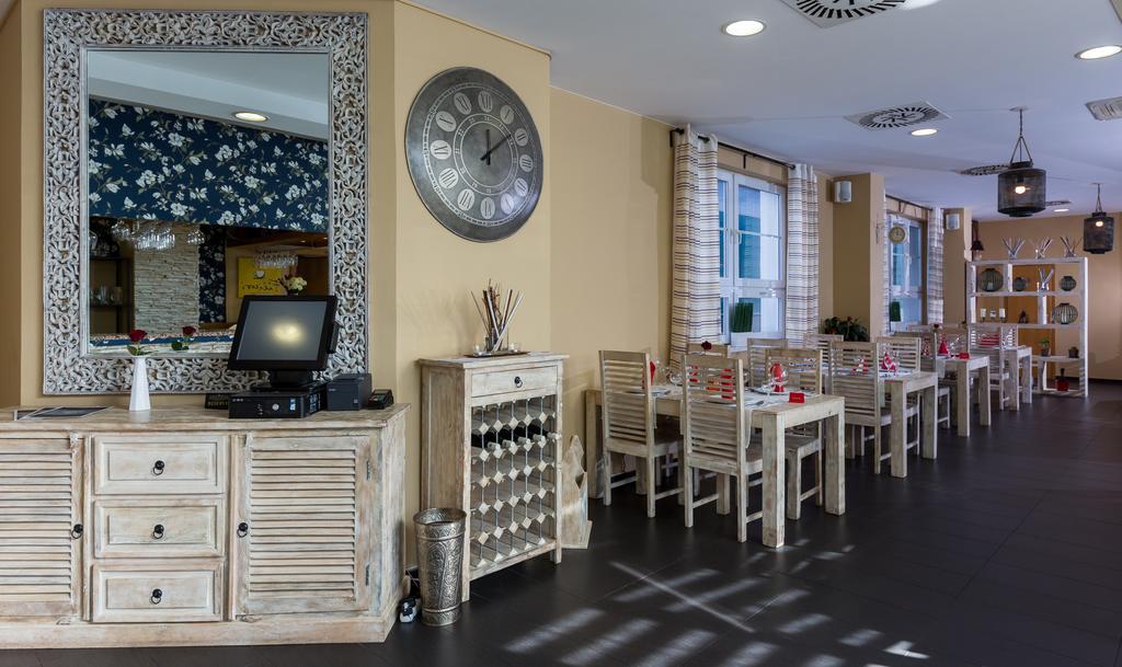 Sareza Hotel Ostrava Ngoại thất bức ảnh