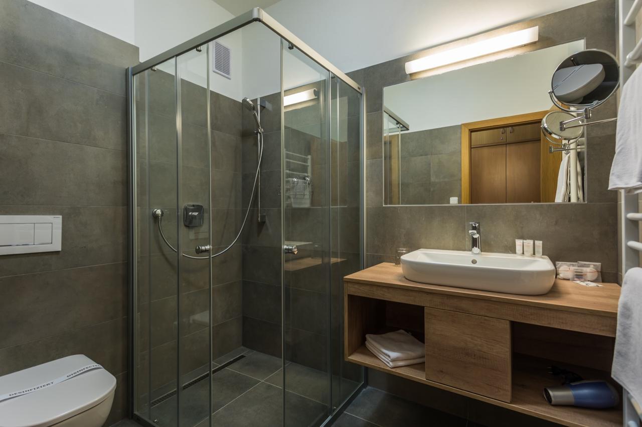 Sareza Hotel Ostrava Ngoại thất bức ảnh