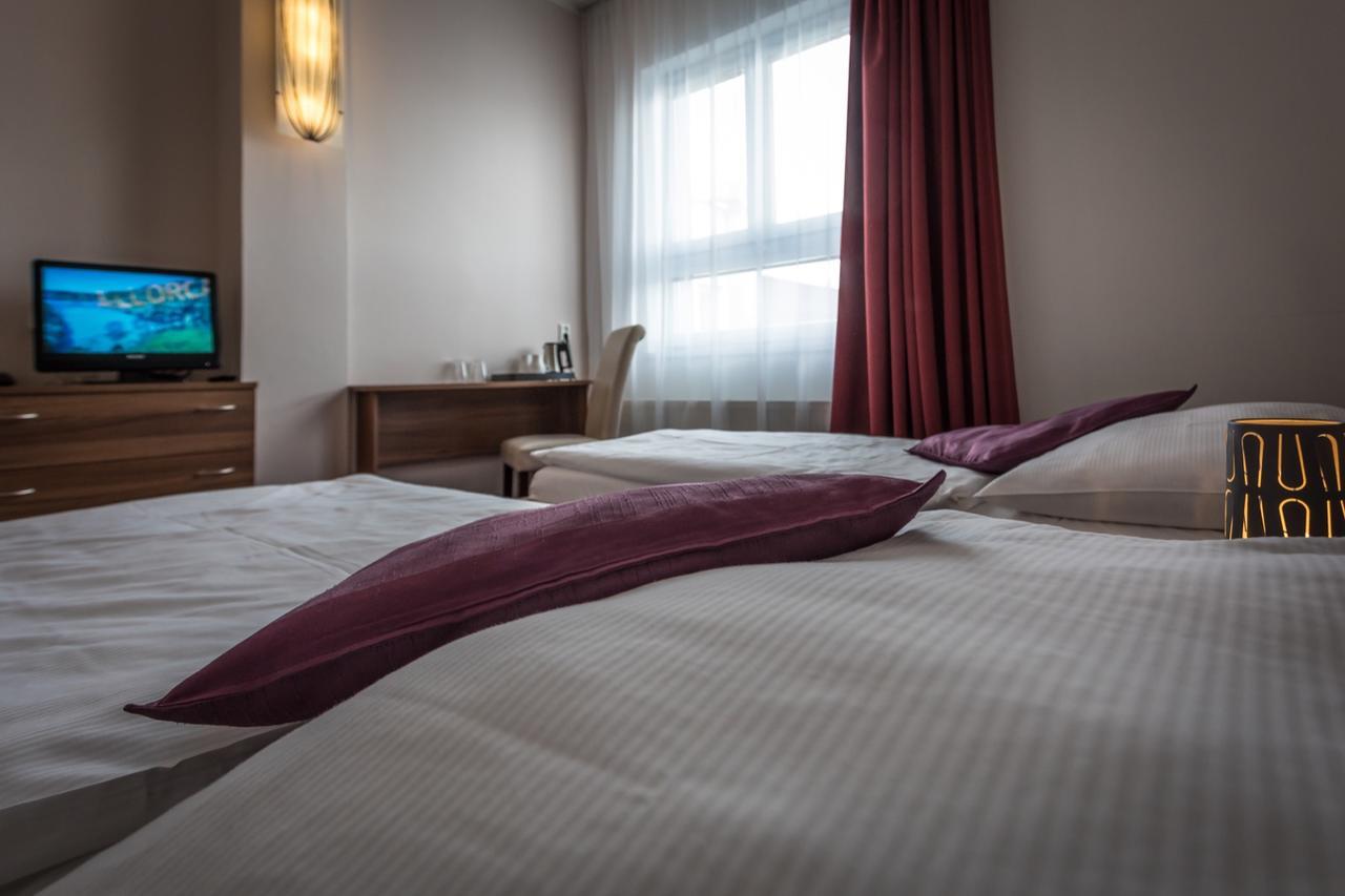Sareza Hotel Ostrava Ngoại thất bức ảnh