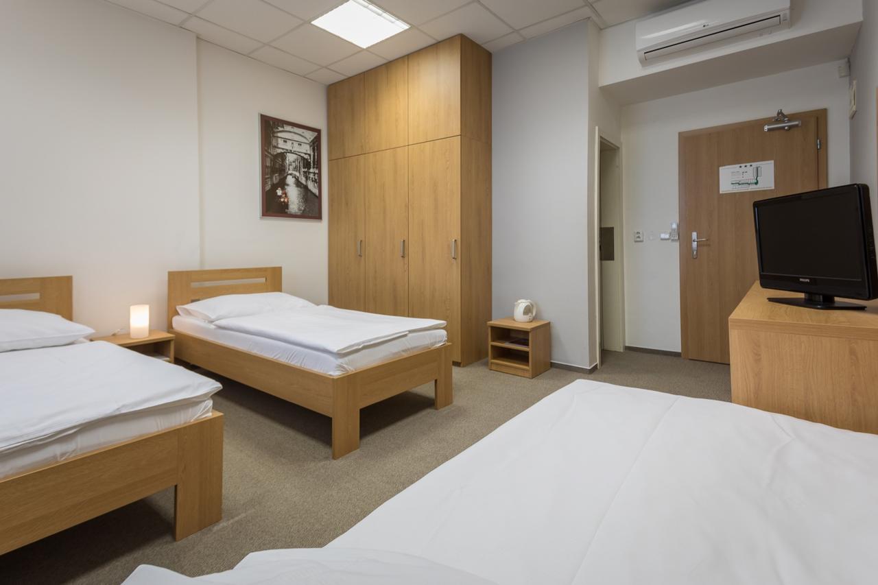 Sareza Hotel Ostrava Ngoại thất bức ảnh