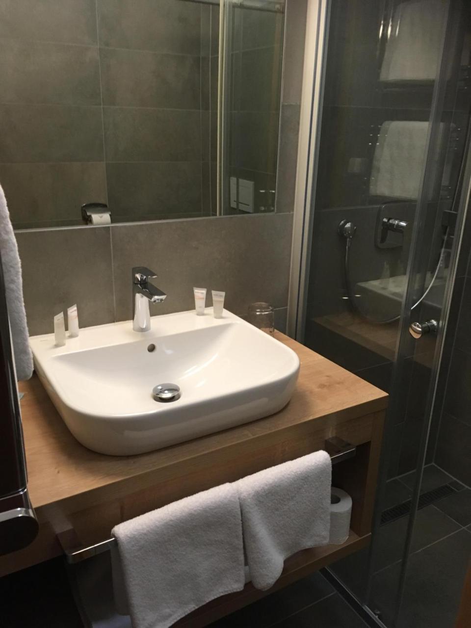 Sareza Hotel Ostrava Ngoại thất bức ảnh